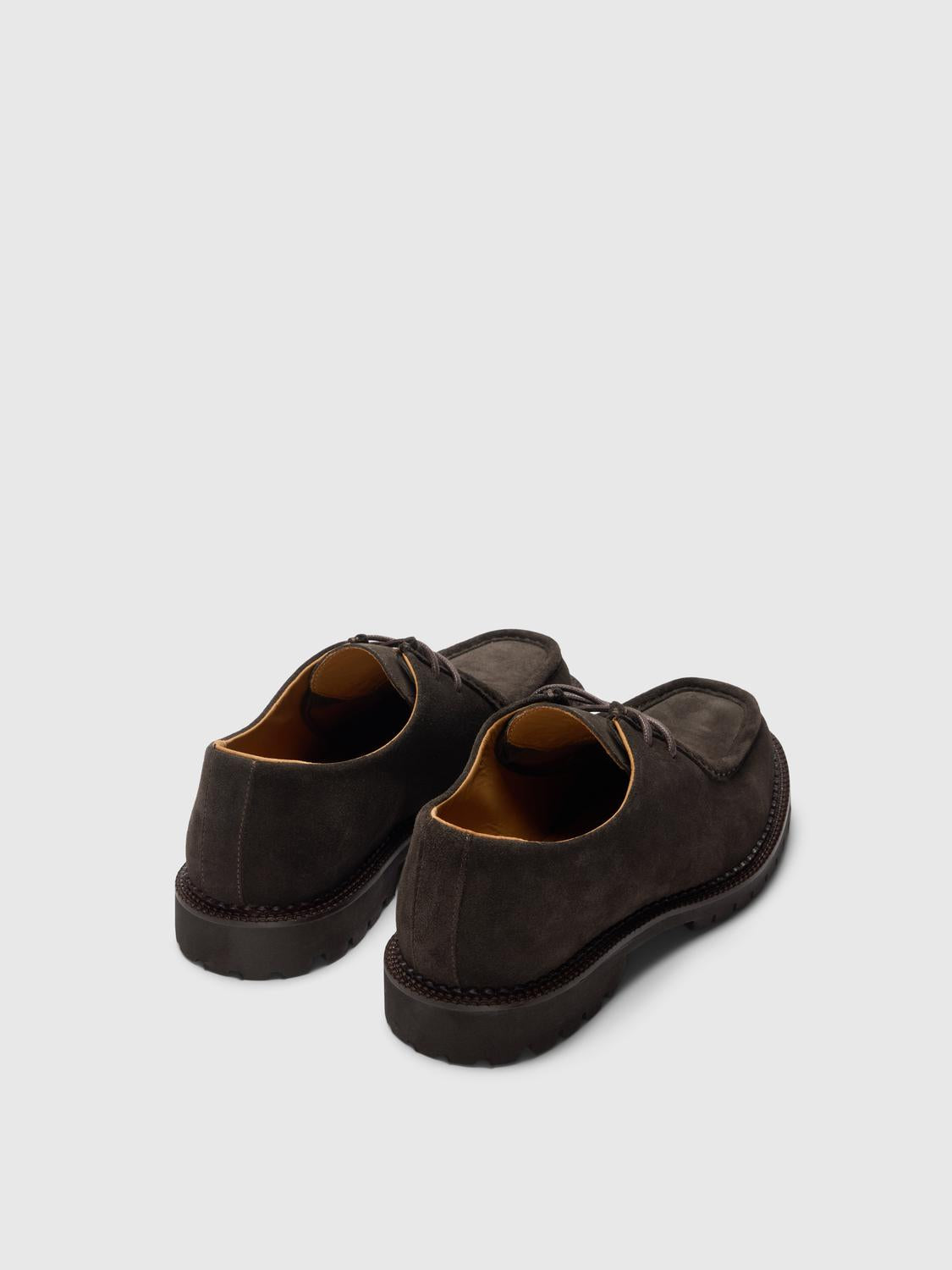 model_shot-front_full